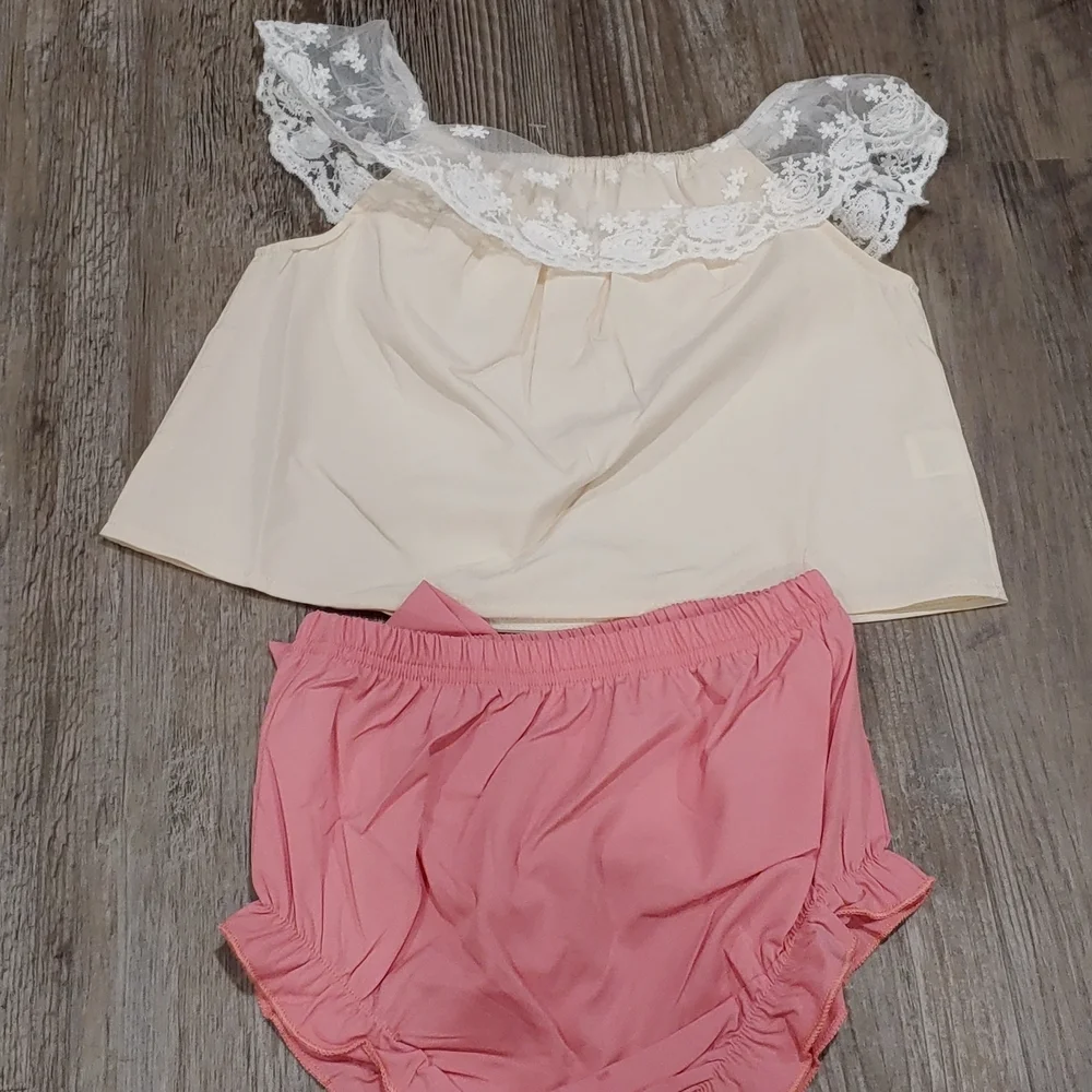 Girls Size 18 to 24 months Matching Set